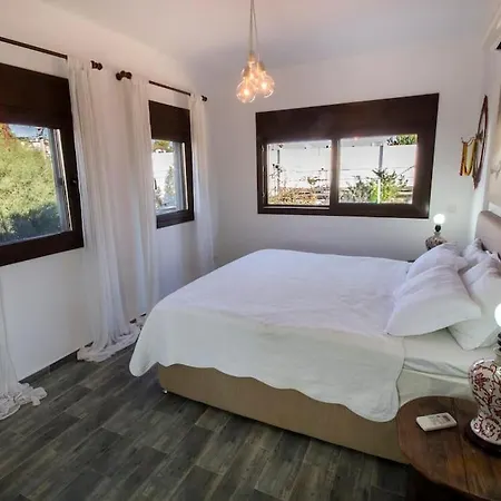 Enjoy 4br W/magnificent View In Turkbuku Villa *