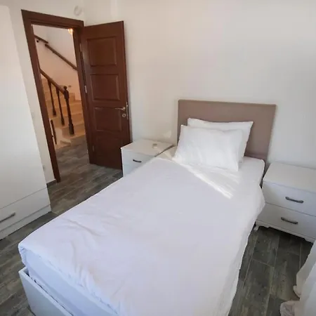 Enjoy 4br W/magnificent View In Turkbuku