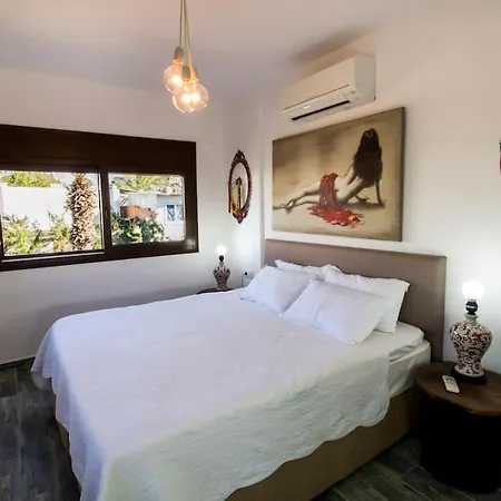 Enjoy 4br W/magnificent View In Turkbuku Villa